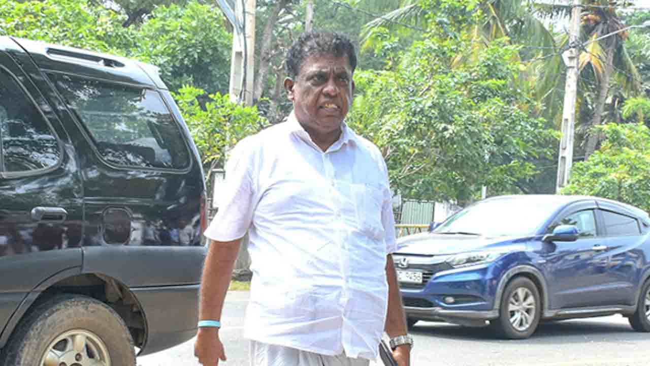 விடுதலைப் புலிகளின் தலைவர் பிறந்த நாள் கொண்டாட்டம்; பொலிஸார் விசாரணை