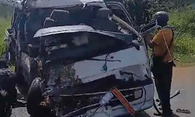 இன்று இடம்பெற்ற கோரவிபத்தில் இருவர் பலி….35 பேர் காயம்