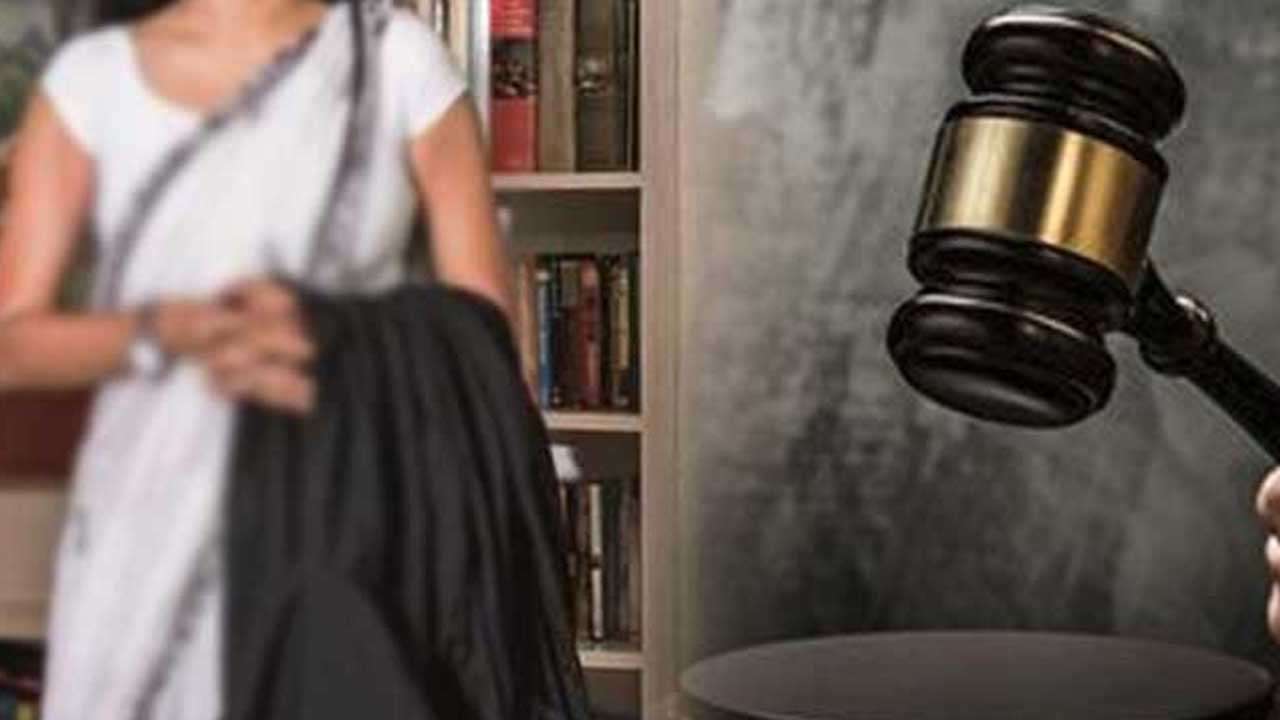 நீதிமன்றத்தை அவமதித்த பெண் சட்டத்தரணியை விடுவிக்க உத்தரவு