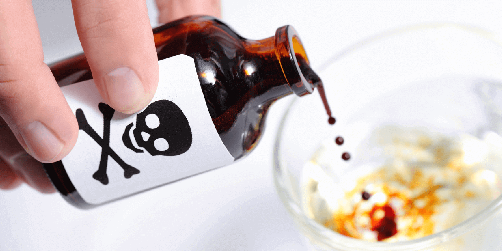 யாழில் பெற்ற பிள்ளைக்கு நஞ்சூட்டிய தந்தையால் அதிர்ச்சி