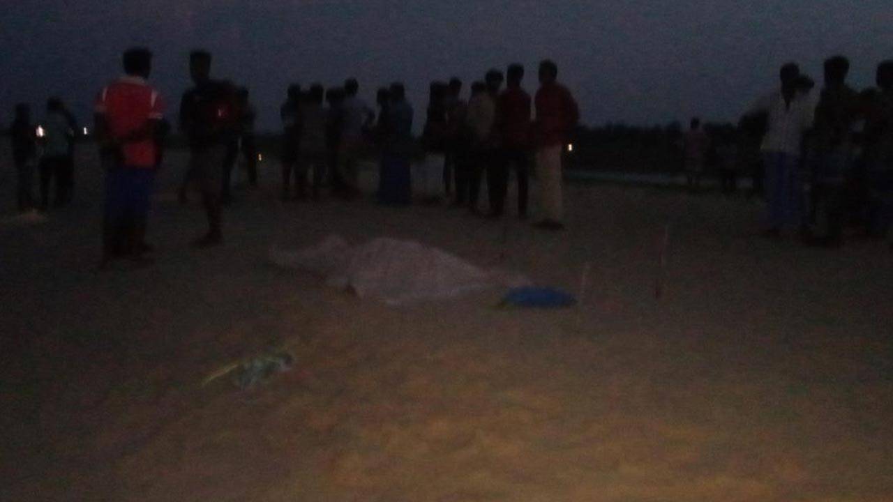 பருத்தித்துறை கடற்கரையில் பெண்ணின் சடலத்தால் பரபரப்பு