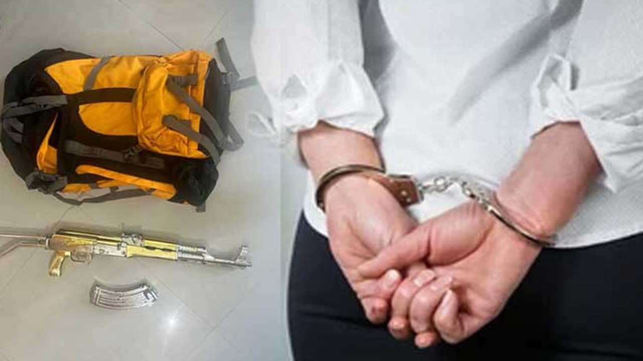 தங்க முலாம் பூசப்பட்ட T-56 துப்பாக்கியுடன் பெண்கள் கைது