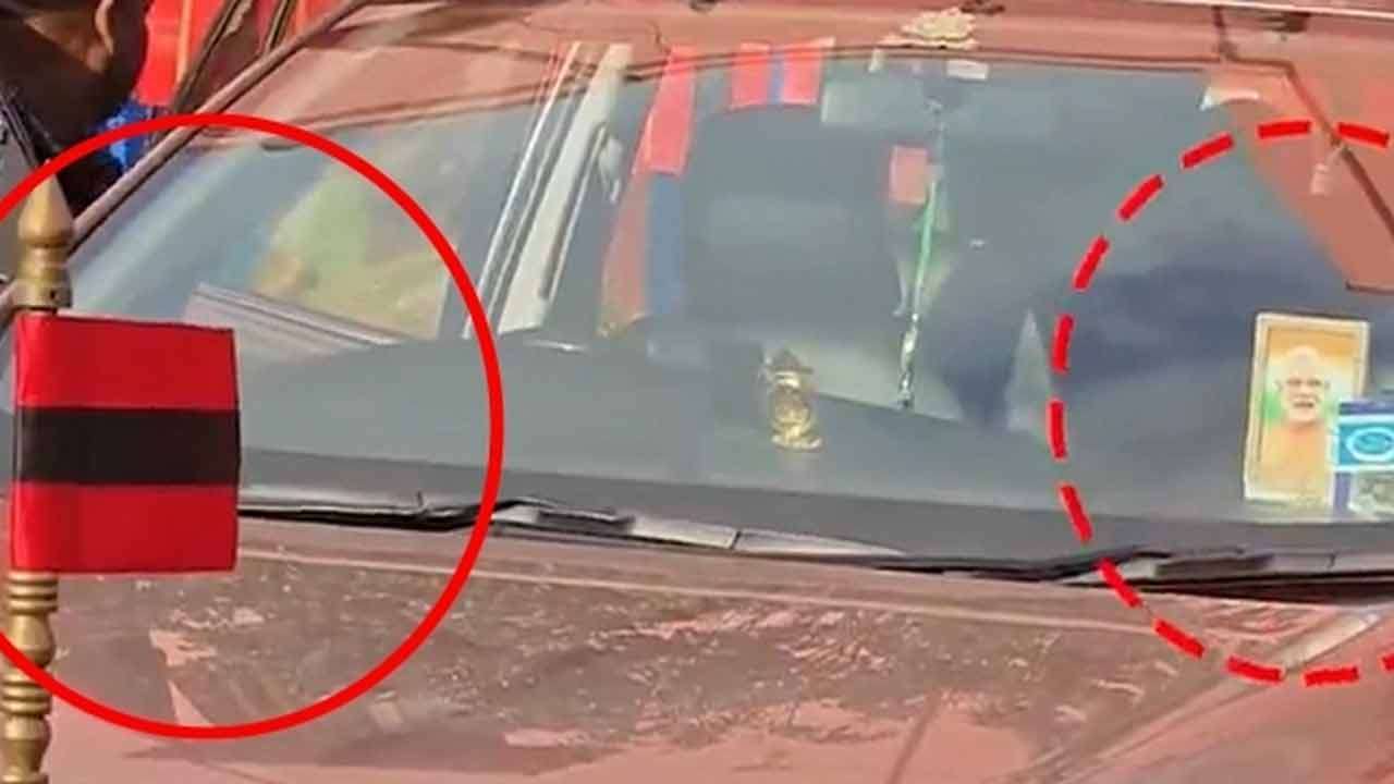 மதிமுக கூட்டத்திற்கு வந்த உறுப்பினரின் காருக்குள் மோடியின் படம்