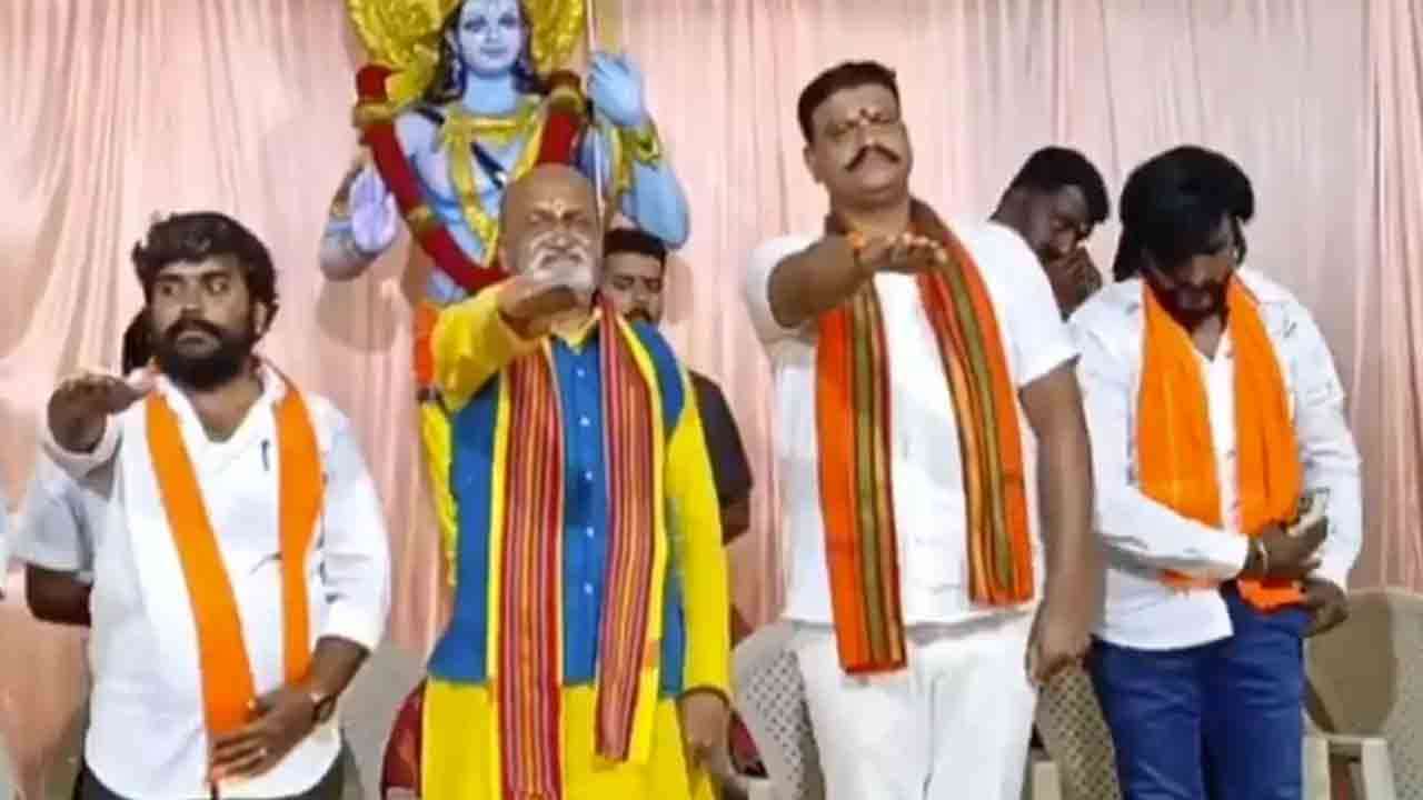 இந்தியாவில் குழந்தை பெற்றால் ரூபா 2 லட்சம்