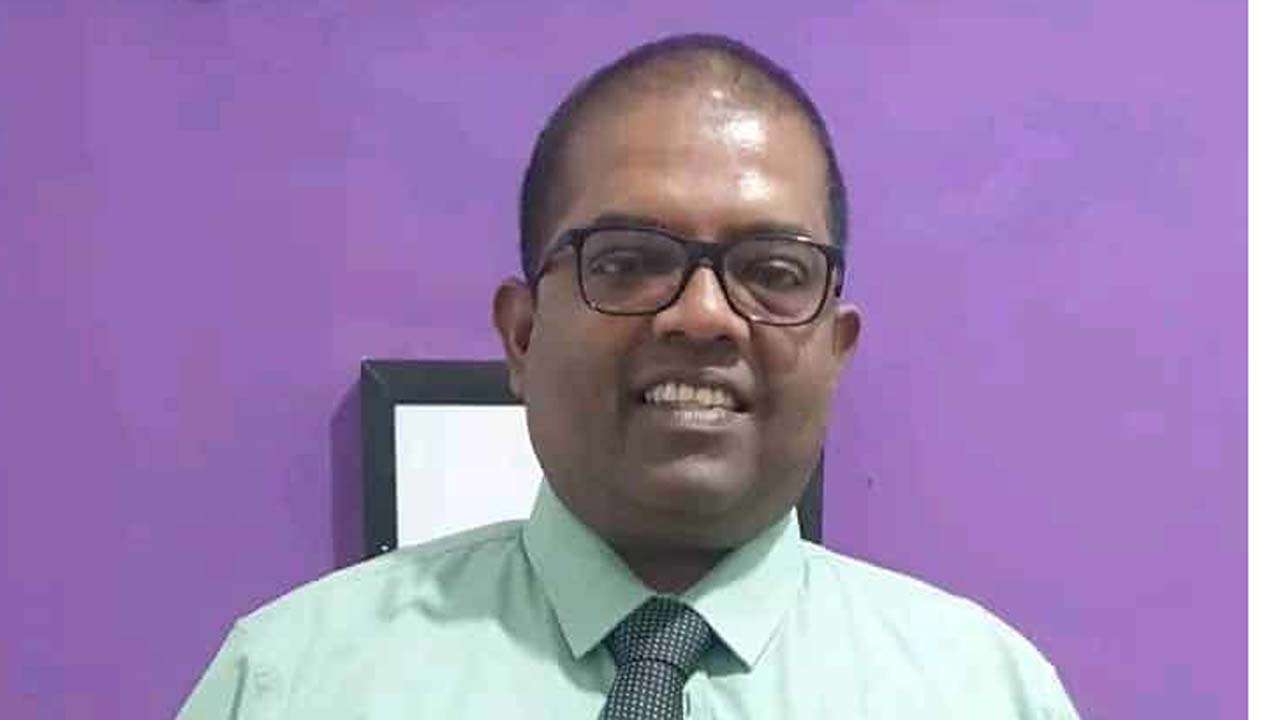 யாழ் போதனா வைத்தியசாலையின் பிரபல சத்திர சிகிச்சை நிபுணர் திடீர் மரணம்