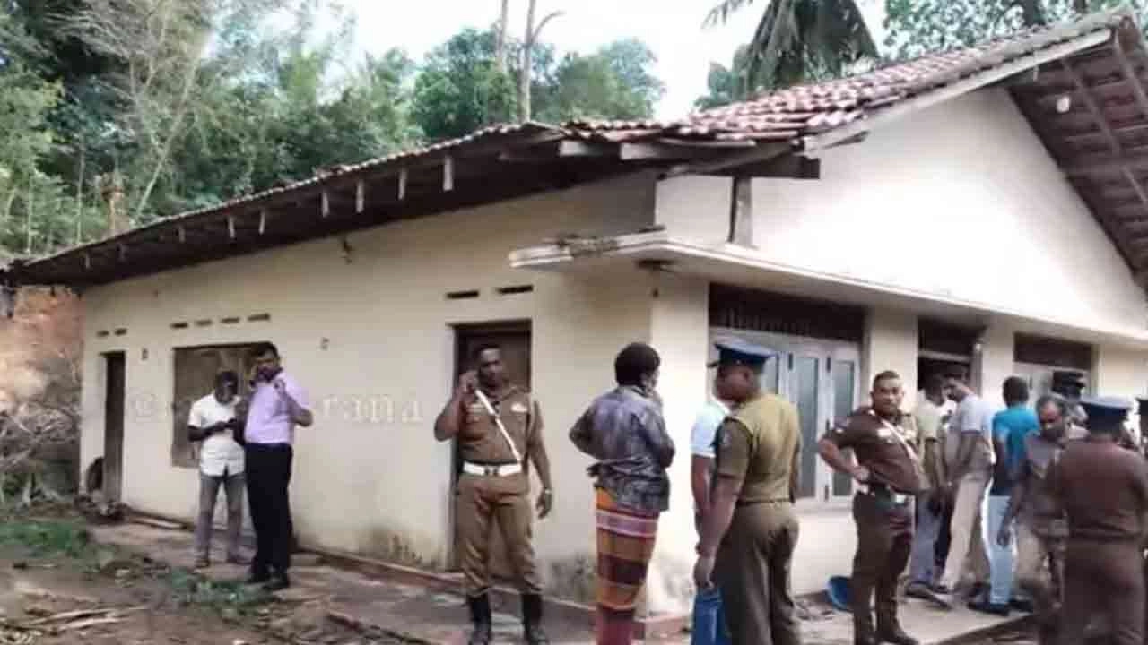 வீடொன்றில் மீட்கப்பட்ட இரு சடலங்கள்