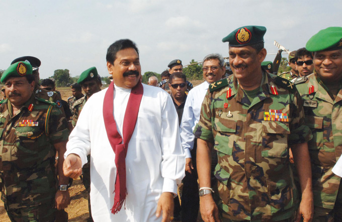 மஹிந்தவுக்கு தூக்கு தண்டனை வேண்டும்; சரத் பொன்சேகா ஆவேசம்!