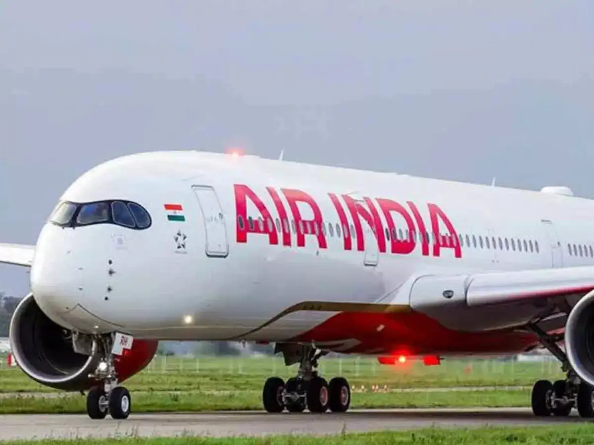 கொழும்பிலிருந்து புறப்பட்ட Air India விமானம் அவசரமாக தரையிறக்கம்