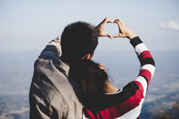 3 காதலிகளுக்காக திருடிய 18 வயது காதலன்