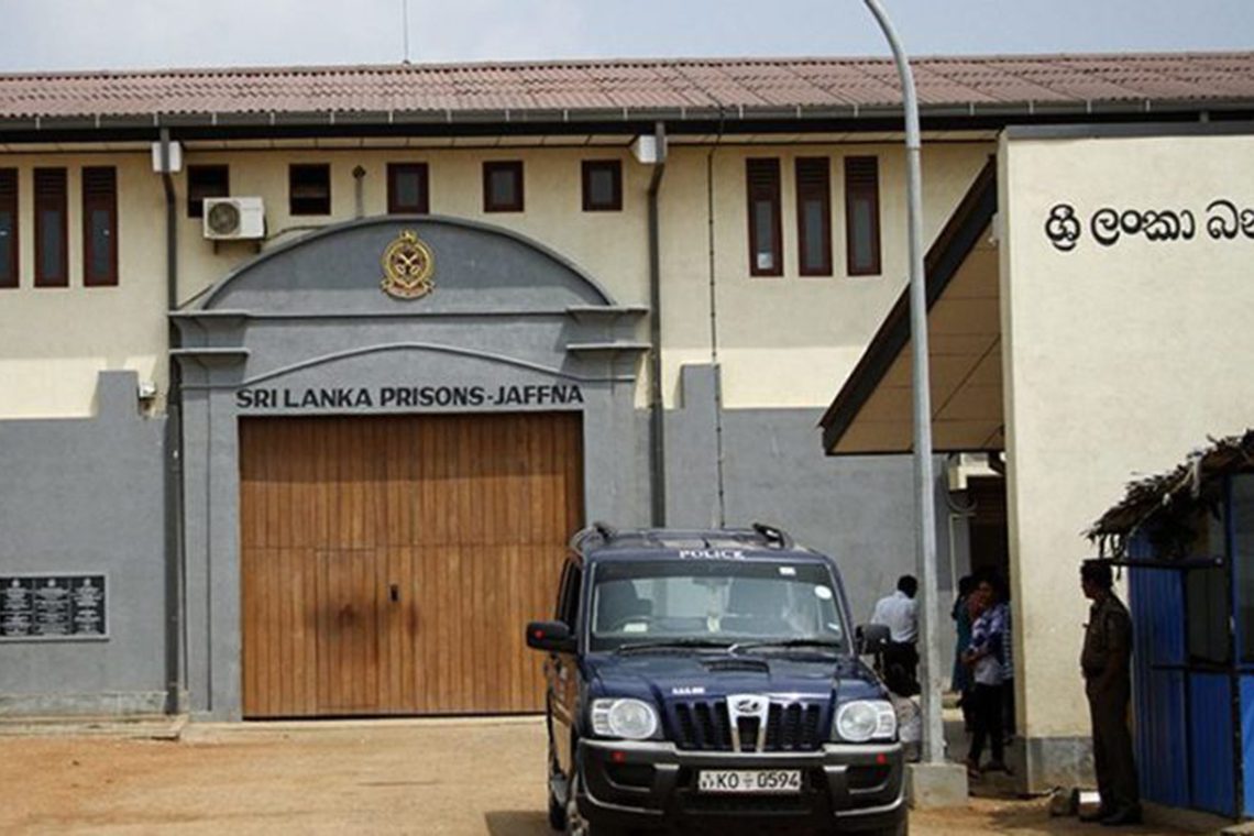 யாழ் சிறைச்சாலையில் பெண் உத்தியோகத்தருக்கு பாலியல் தொல்லை