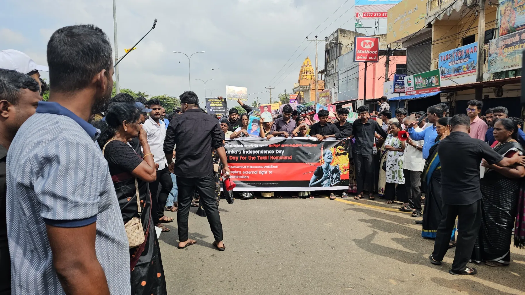 இலங்கையின் சுதந்திர தினத்தை கறுப்பு நாளாக கருதி போராட்டம்